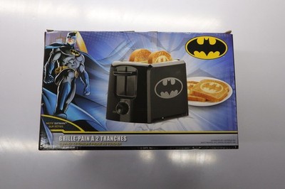 Batman Toaster 2-Slice Cool-Touch Housing Leaves Logo DC Comics OPEN BOX