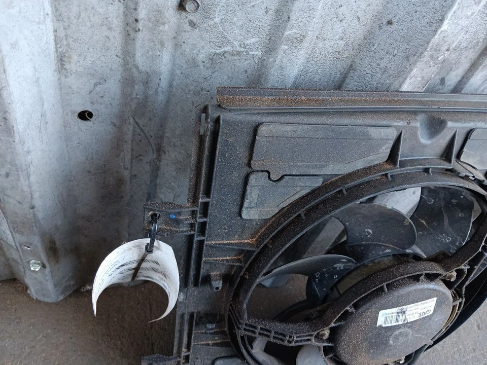 VENTILADOR DE REFRIGERACIÓN DERECHO PORSCHE 911 CARRERA 2005 2006 2007 2008 997624036-03 BOXSTER Foto 3 de 4