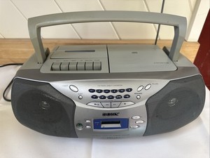 SONY  VTG BOOMBOX CFD-S26, MEGA BASS PORT!  Sounds Amazing. CD, Tape, And Radio!