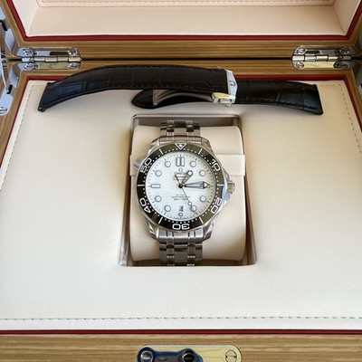 Perfect OMEGA Seamaster Diver 300M 42 Mm 210.30.42.20.04.001 Automatic 8800