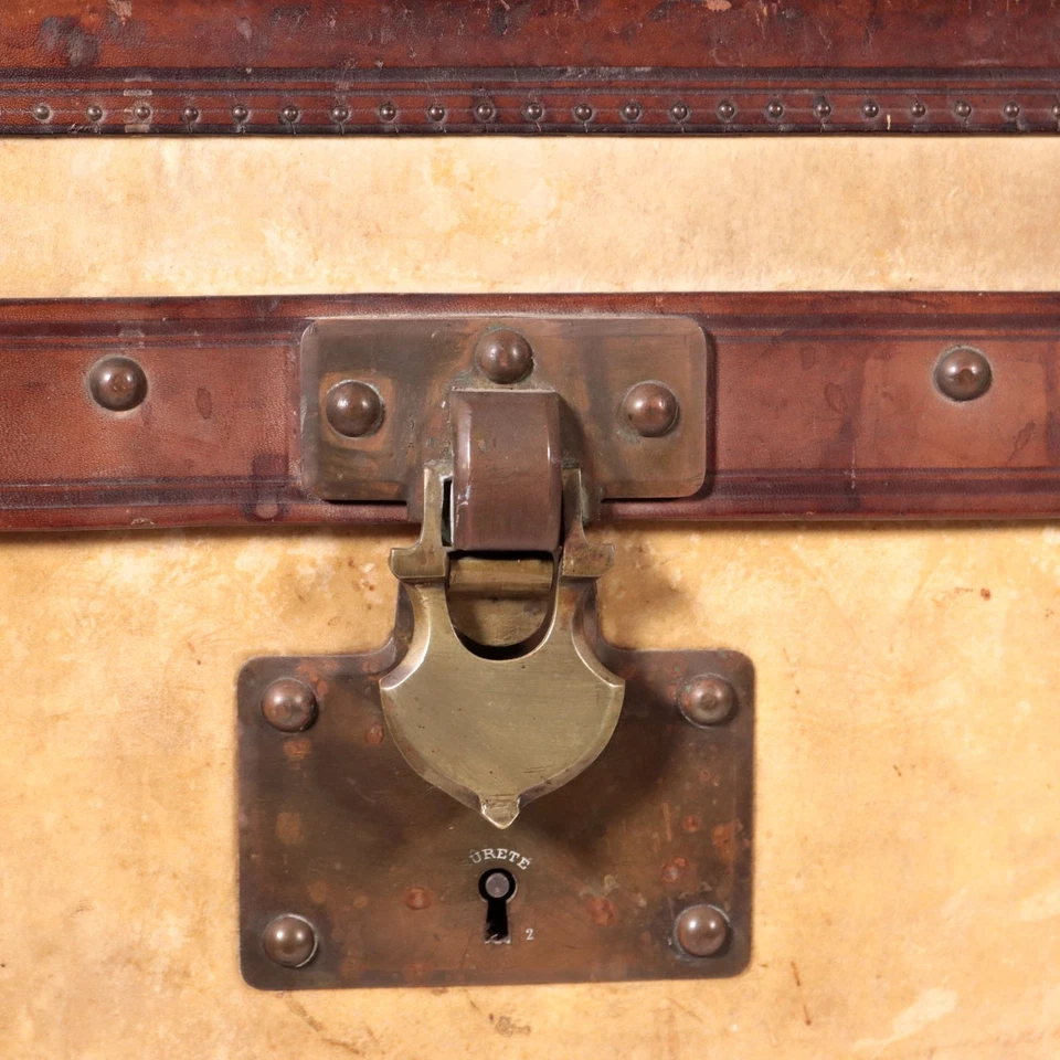 Vintage 1910s-20s Trunk Malle Courrier Leather Brass France - Image 4 of 4