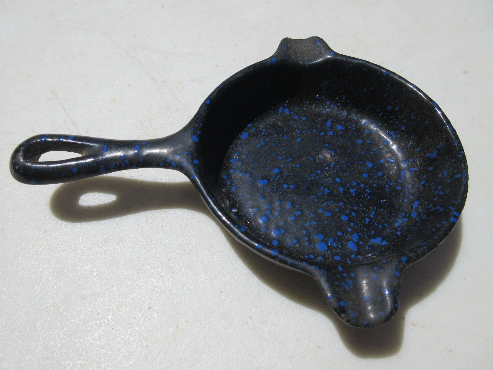 Vintage Wagner Ware Mini Cast Iron Blue-Speckled Skillet Ashtray