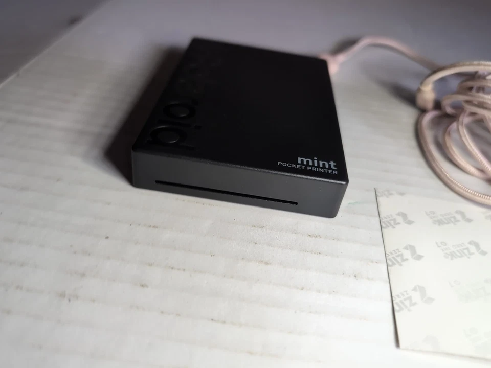 Polaroid Mint Pocket Printer with Zink Zero Ink Technology Black - Image 4 of 4