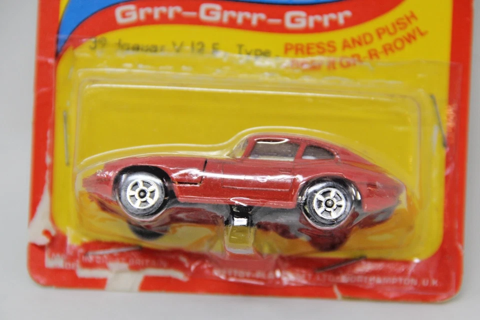 Corgi Juniors Growlers Jaguar E-Type V12 #39 On Card Bad Blister Rare Free Ship - Image 2 of 4