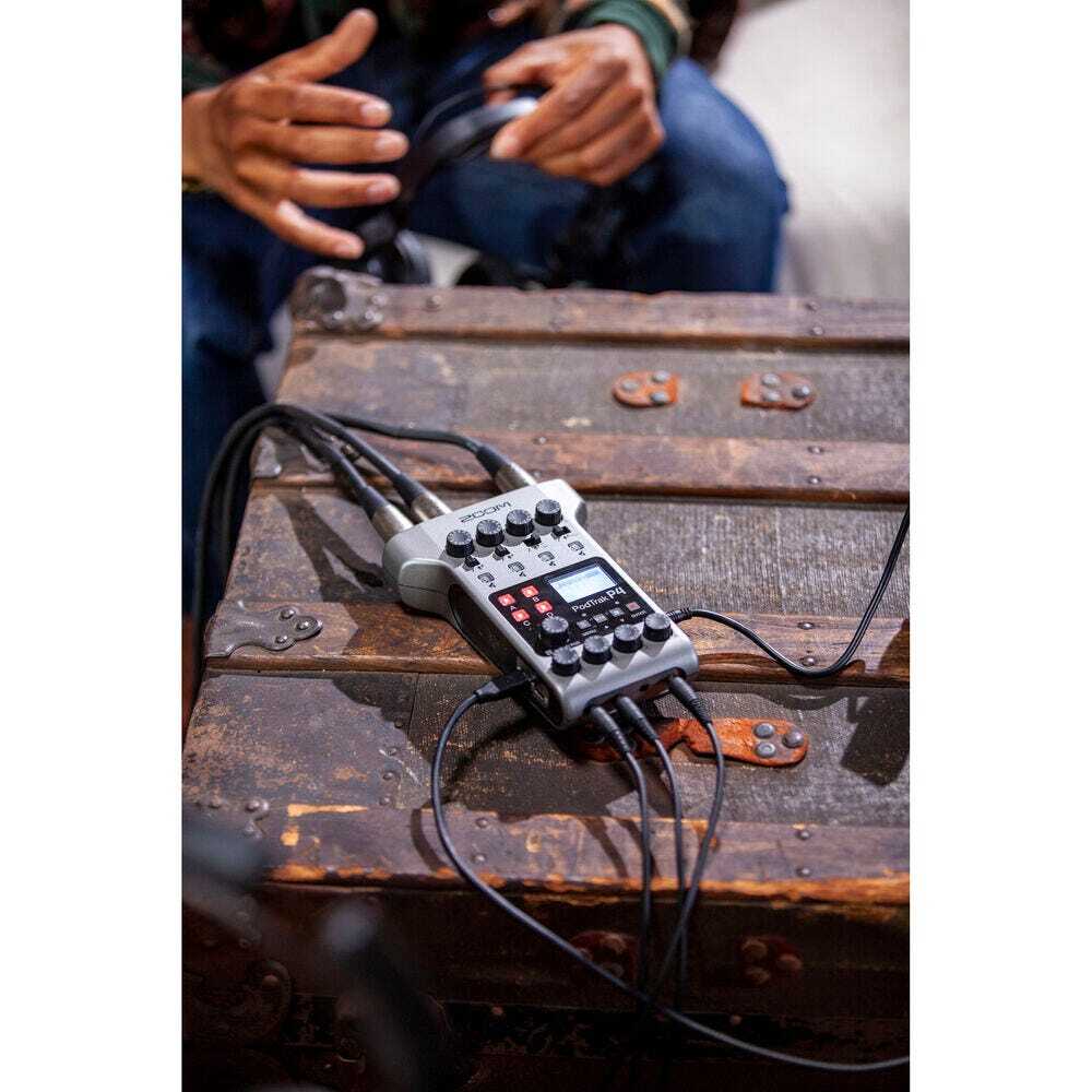 zoom PodTrak P4 中古箱無し ZOOM ズーム PodTrak P4 PodTrak P4 Podcast Recorder | Buy Now