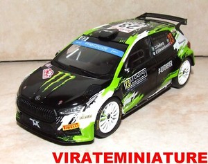 VEHICULE, HORLOGE MINIATURE, AUTO FORD FOCUS ESCORT MEXICO