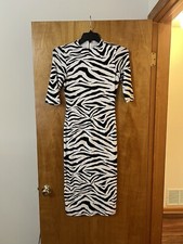 ALICE + OLIVIA Black White Tiger Dress Animal Print Back Zip MSRP $330 Size 6