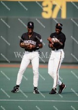 GH814 Barry Bonds Giants - Ellis Burks Rockies Pre Game 8x10 11x14 16x20 Photo