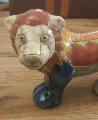 Lion RAKU SUD-AFRICAIN SIGNÉ. ORIGINAL 461g. - Photo 2 sur 11