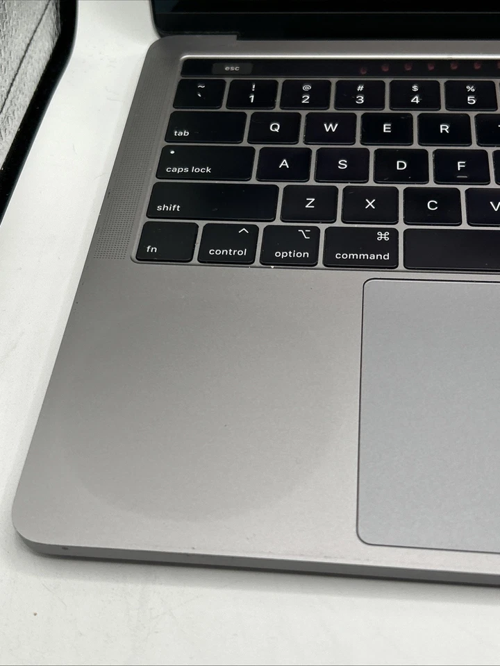 Apple MacBook Pro 13” 2019 Retina i5 2.4Ghz 8GB 256GB SSD Touch Bar – Good! - Image 4 of 4