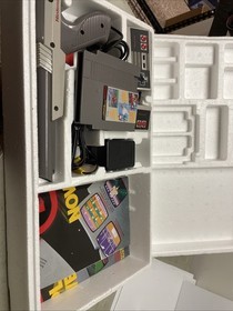Vintage Original Nintendo NES Power Set Game Console COMPLETE IN BOX CIB 