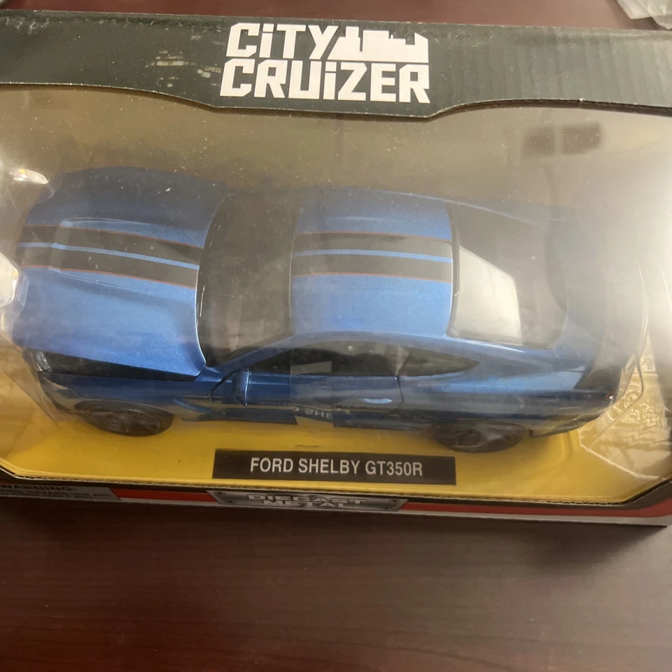 Ford Shelby GT350 R, Blue - New Ray 71833A - 1/24 scale Diecast Model Toy Car - Image 2 of 4