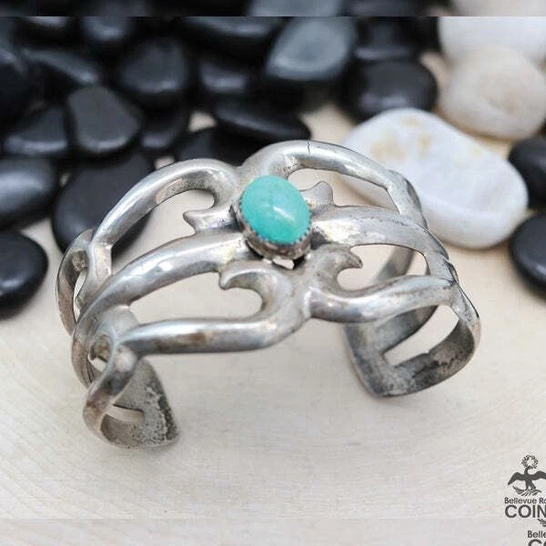 Vintage Southwestern Silver & Turquoise Chunky Decorative Cuff Bracelet