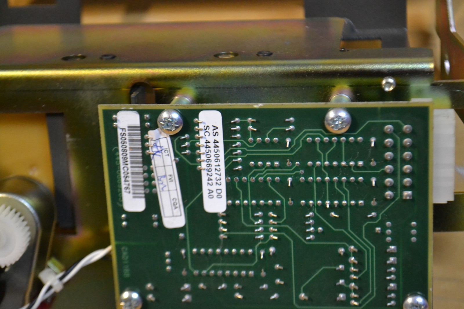 NCR 4450612732 Cash Shutter Assembly