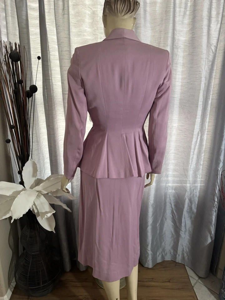 Vintage Lushish 1940s Lavender Suit - Image 4 of 4