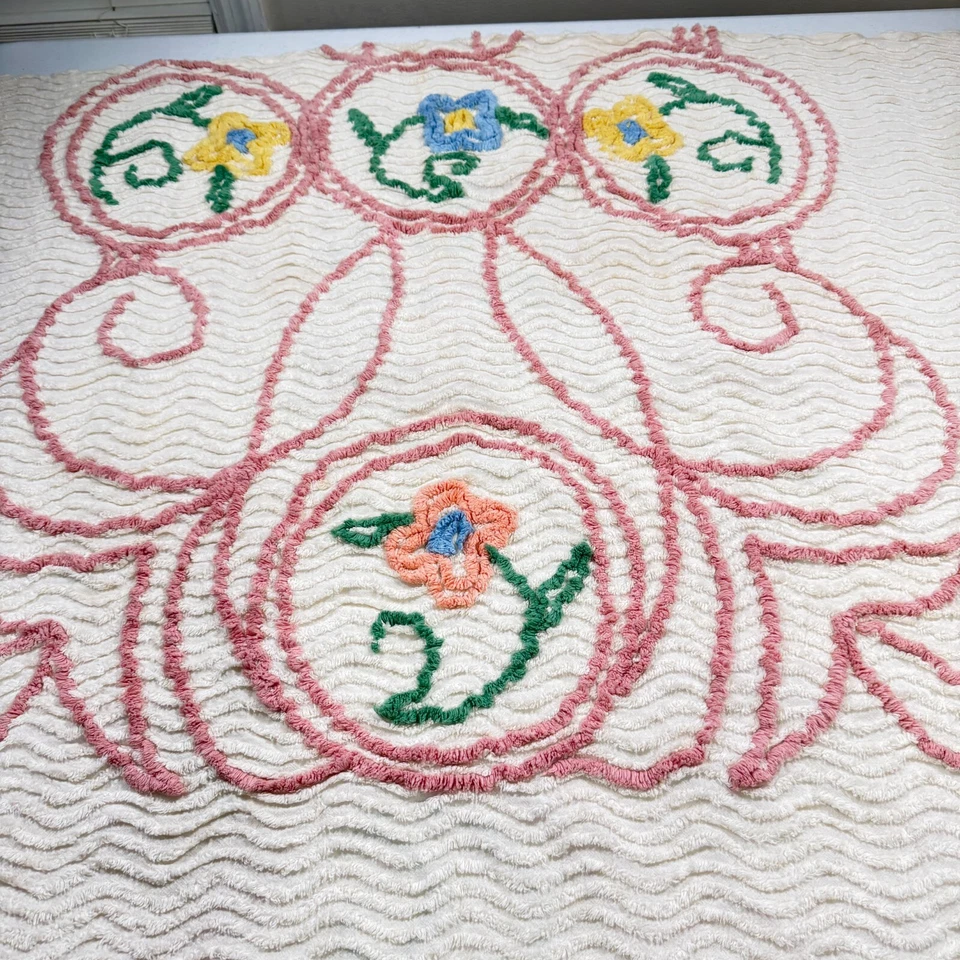 vintage chenille bedspread full floral texture cotton mcm retro 70s - Image 2 of 4