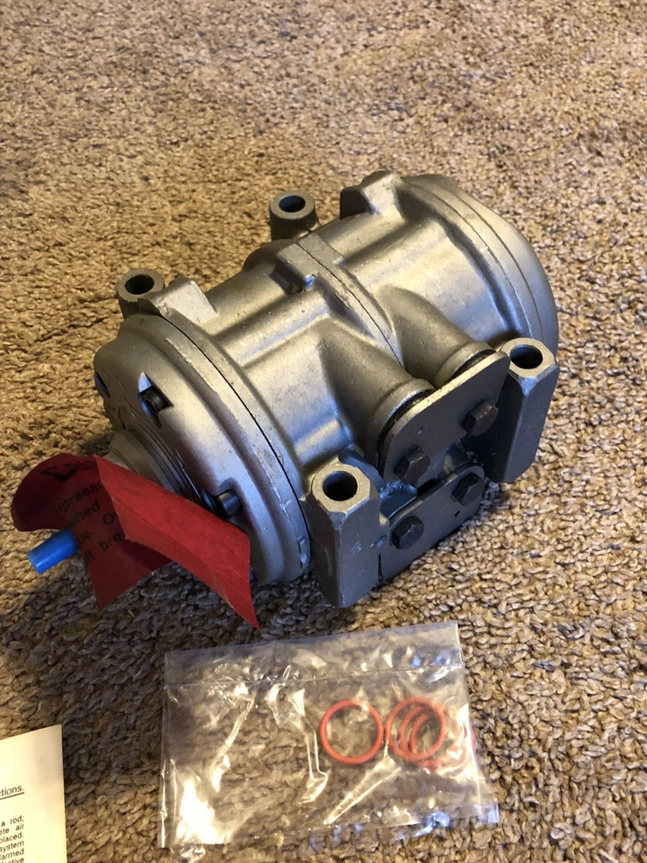 Compresor aire acondicionado topacio tempo ford e43z-19703-CX 1984-86 Foto 3 de 3