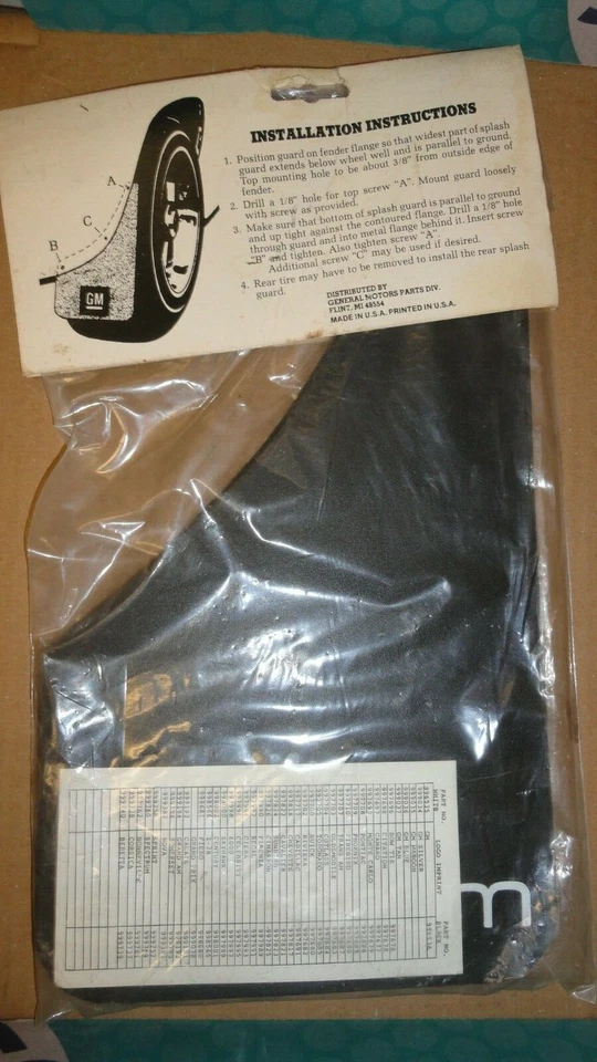 CHEVROLET GEO SPECTRUM GM 1985-89 GUARDABARROS NEGRO PROTECTORES CONTRA SALPICADURAS 999759 Foto 2 de 2