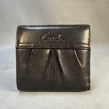 Vintage Coach Soho Pleated Black Leather Compact Bifold Wallet Zipper Coin VG