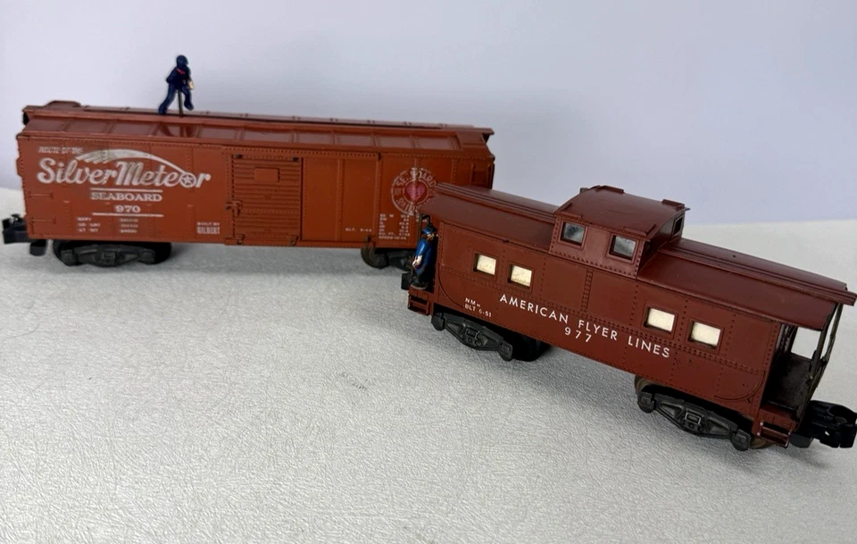 (2) American Flyer calibre S 970 PLATA METEORITO Brakeman Box / 977 Brakeman Caboose Foto 2 de 4