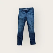 G by GUESS Women's Size XL Straight Leg Jeans. Dark Blue.