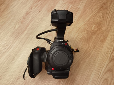 Canon C100 mark ii Cinema Camera Bundle