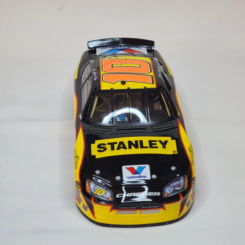 Scott Riggs #10 Stanley Tools 2006 Dodge Charger 1:24 Action Diecast 1 of 2,220 - Image 2 of 4