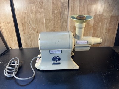 Champion Model G5-NG-853S Masticating Juicer 1/3 HP Heavy Duty Motor 