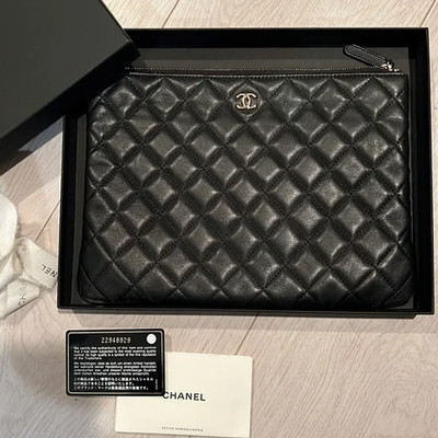 100% AUTHENTIC CHANEL O CASE