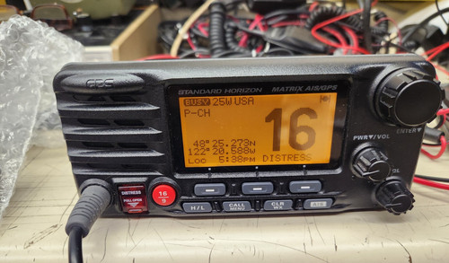 Standard Horizon GX2200 25W VHF with GPS, Built In AIS Receiver, & Hailer USED