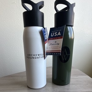 Liberty Sport 24 oz Water Bottle Screw-On Lid White/Black USA BPA-Free