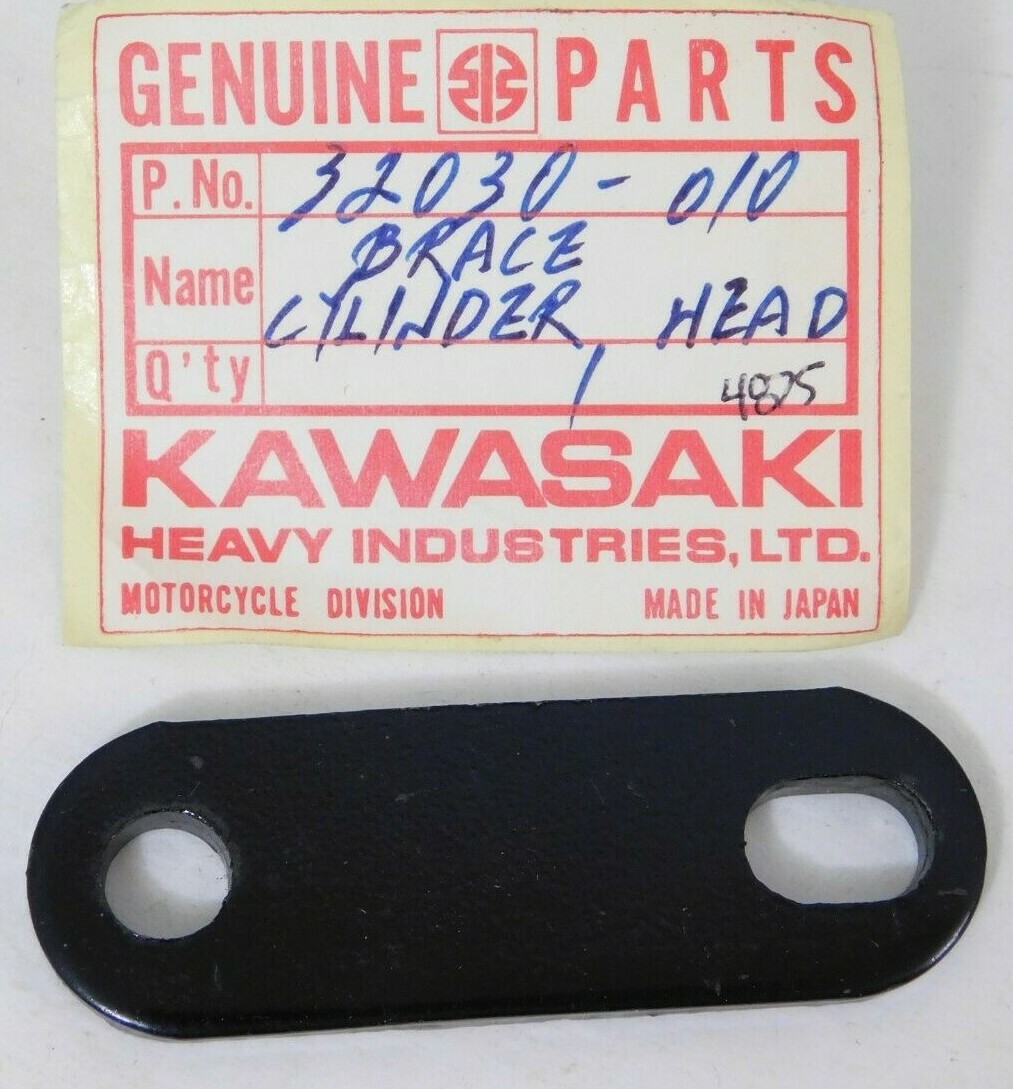 may may様 1 Kawasaki NOS NEW 32030-010 Cylinder Head Brace W1 W2 SS TT 650