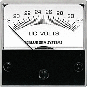 Blue Sea Systems 8243 Dc Voltmeter 18 32 Volt Expanded Scale For 24v Stock Photo