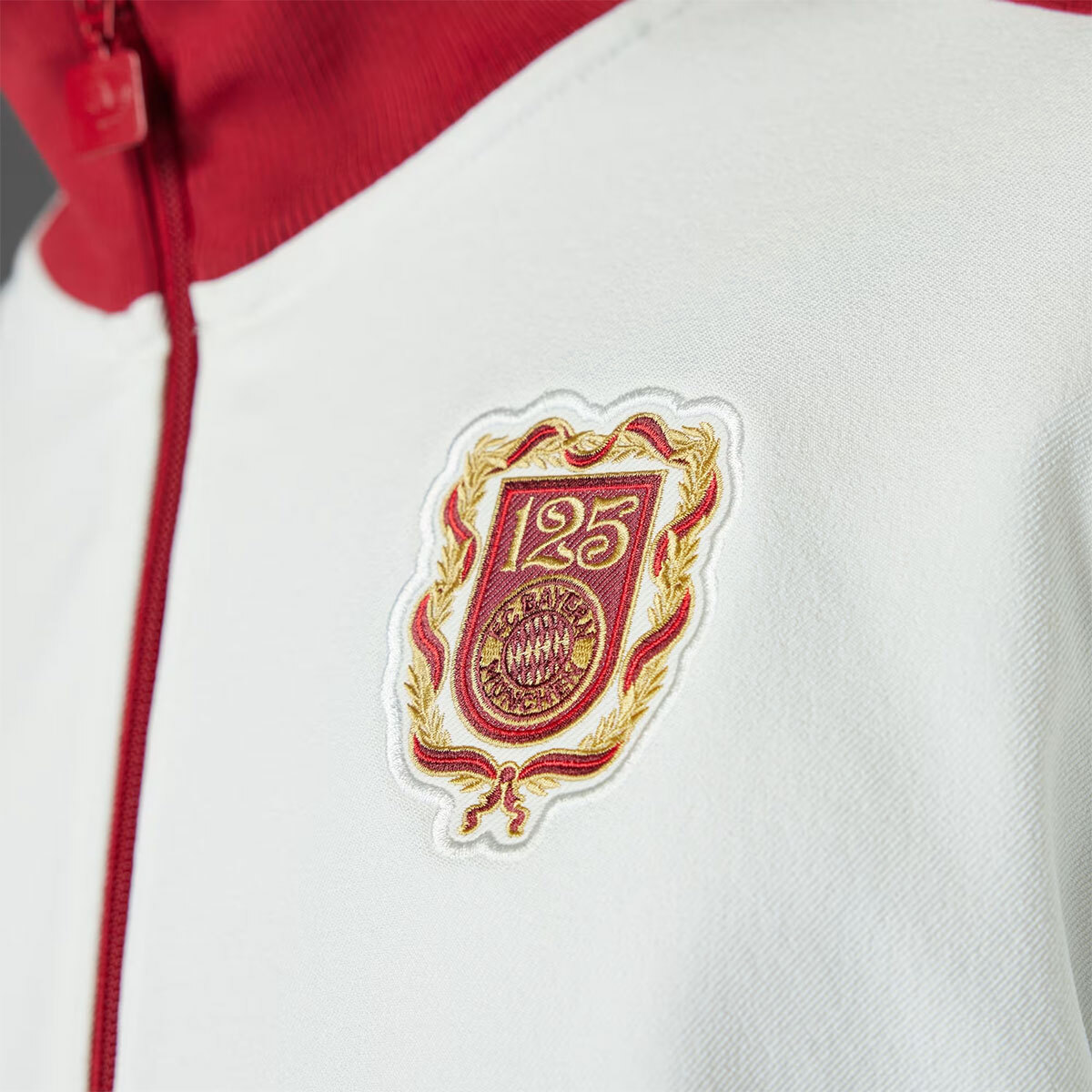 adidas Bayern München ホワイトジャージ 新品 Adidas FC BAYERN MUNICH ANNIVERSARY TRACK TOP JACKET JF0593