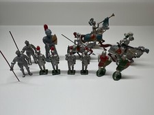 Medieval Knights 12 piece assortment