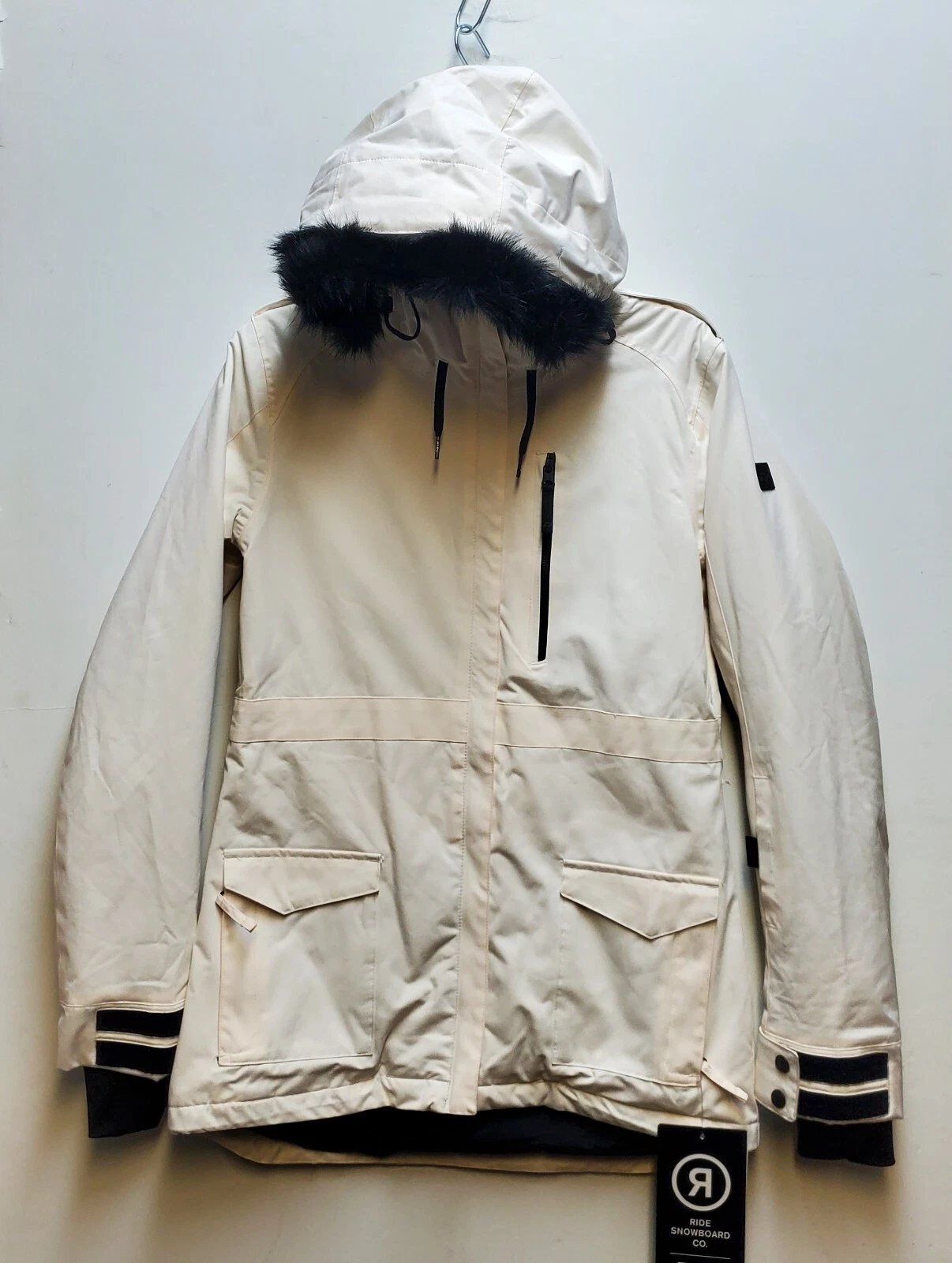 RIDE Snowboard Women's MARION Snow Jacket - Whisper White - Small - NWT