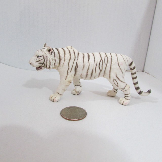 schleich tiger toy figure