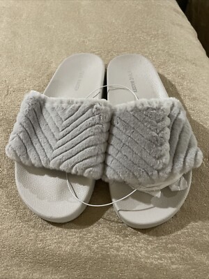 Steve Madden Fabfuzz Grey Fluffy Faux Fur Slippers SIZE 10 NO