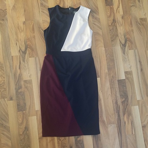 Vince Camuto Sleeveless Blue Red White dress Size 4