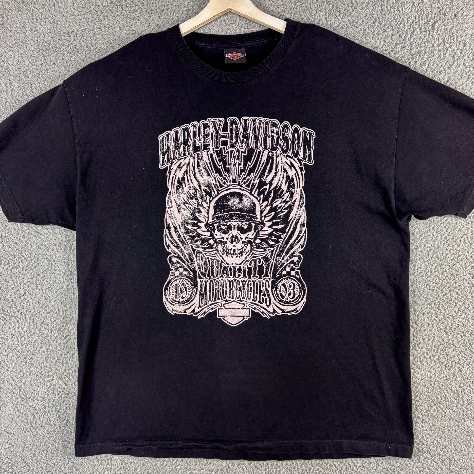 Harley Davidson Motorcycles Tee Mens XXL Black Skulls Oconomowoc Wisconsin Biker