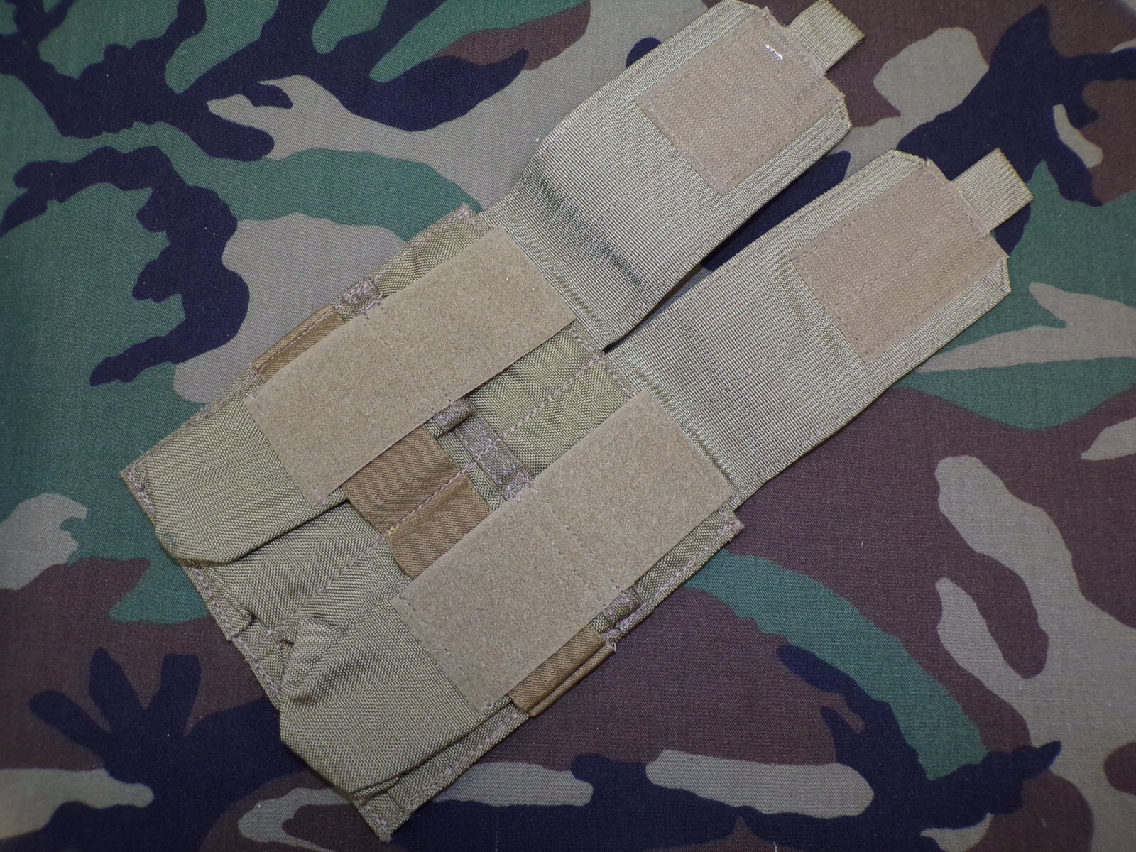 USGI SFLCS Eagle Industries Khaki Double Magazine Pouch Molle 2008 SOF