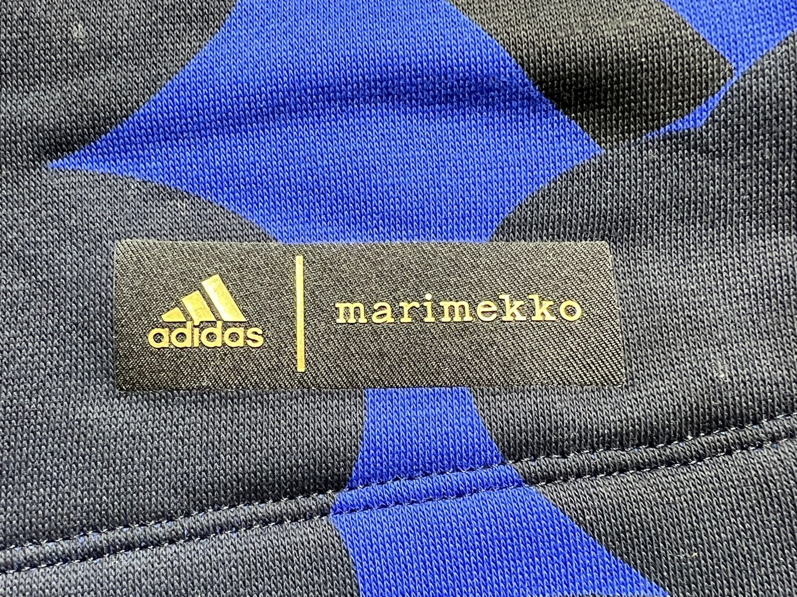 Купить Adidas Marimekko Fleece Dress Womens size Medium на Аукцион из  Америки с доставкой в Россию, Украину, Казахстан