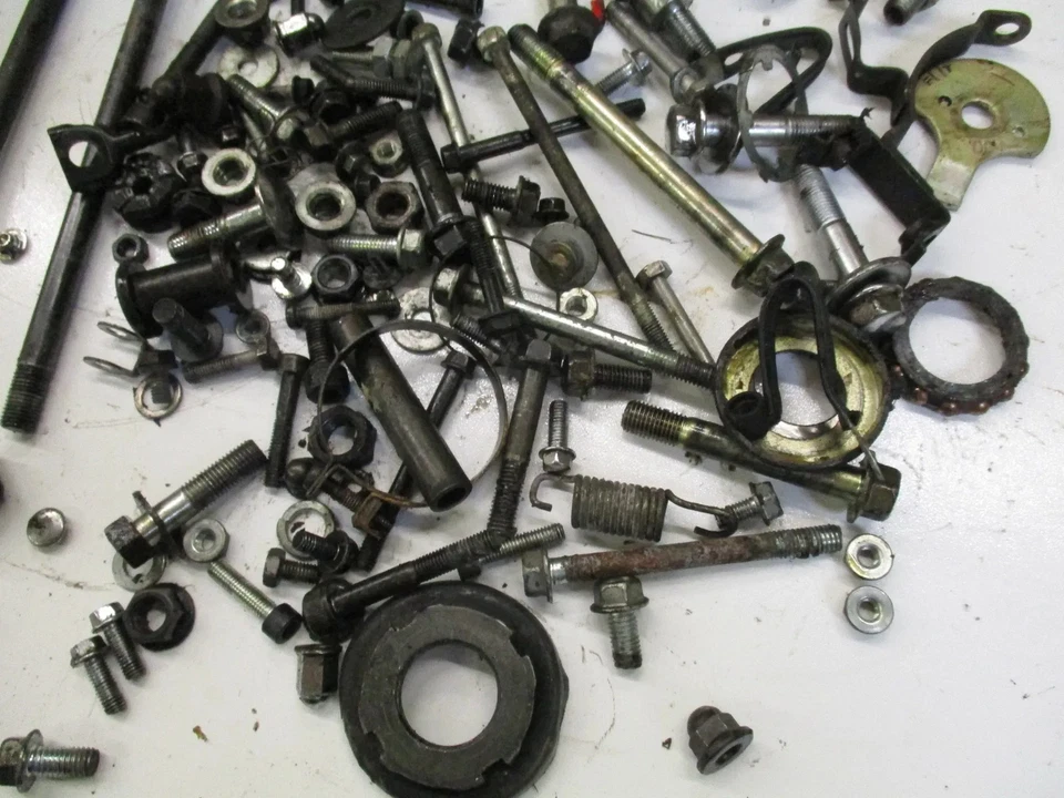 Schraubensatz 2. Honda CBX 750 F RC17 Kleinteile Konvolut Bolzen Schrauben Halte - Bild 3 von 4