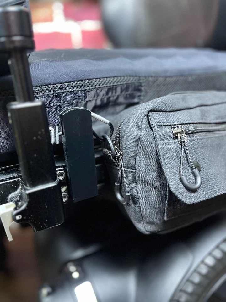 Bolsa de lona para cadeiras de rodas elétricas Permobil - Solução de armazenamento - Imagem 4 de 4