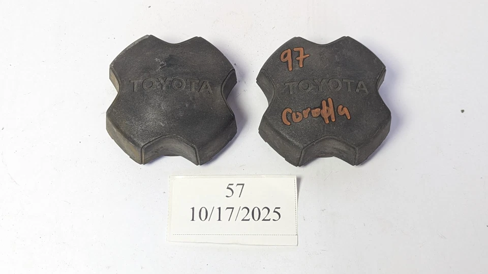 Juego de 2 tapones de cubo de cubierta antipolvo tapa central de llanta OEM Toyota Corolla 6669 1997 OEM Foto 2 de 4
