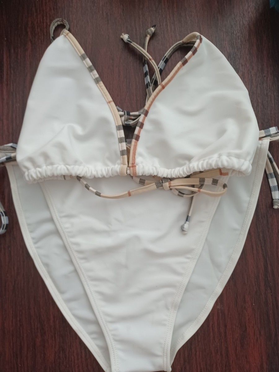 (1) White Burberry Nova Check Two Pieces Bikini Set Swinsuit Size XL
