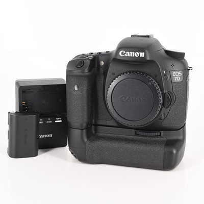Canon EOS 7D 18MP Digital SLR Camera Body with BG-E7 Battery Grip #488