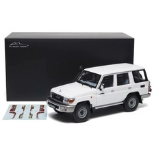 Almost Real 1:18 Toyota Land Cruiser 76 White Collectible Car