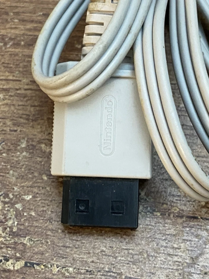 Official OEM Nintendo Wii And Wii U Audio Video AV Cable Cord - Image 2 of 3
