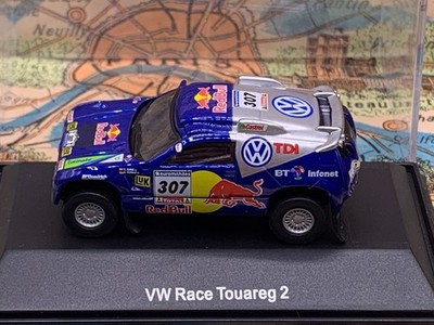 Schuco Modellbau Auto 1:87 H0 VW Race Touareg 2 307 RedBull